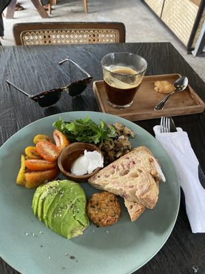 Vegan breakfast plate  at Little Ripper Cafe in Tabanan