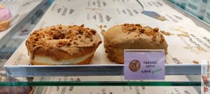 Caramel donuts at La Donuteria in Paris