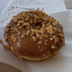 Meh at La Donuteria in Paris