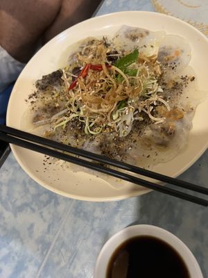 Get these dumplings!!! Traditional and seaweed  at Chay Corner in Hue