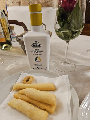 Fritelle & delicious olio di olive  at Ristorante Casa Nova in Alberobello