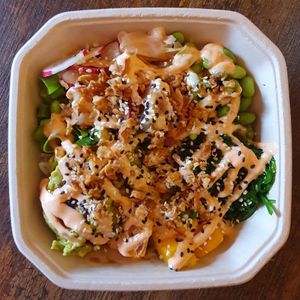 Avocado mango poke bowl at Elie's Cafe in North London