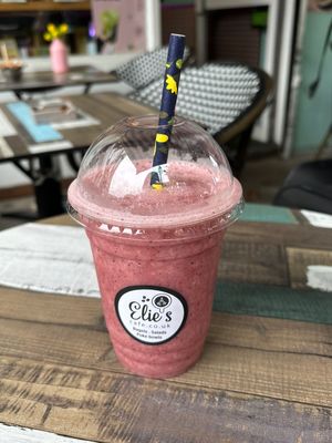 blueberry thrill smoothie   at Elie's Cafe in North London