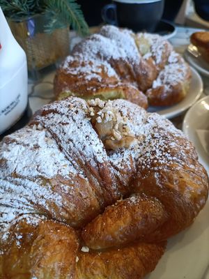   at Pasticceria Simi in Massa