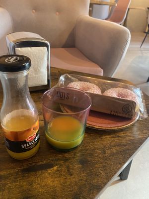 *VEGETARIAN* doughnuts, vegan peach juice   at La Gatera - Cat Café in Murcia