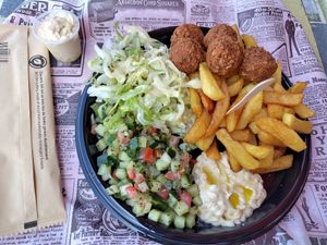  at Le Tunisien de Calais in Calais
