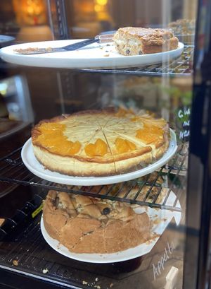 Pies: only the carrot cake (on top) is vegan  at Volkshuis Deventer in Deventer