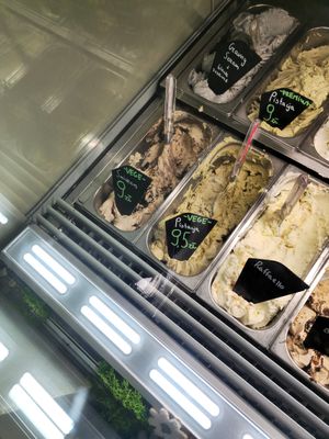 Options at Lodziarnia Rinella Gelato in Krakow