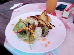 Ayurveda pancakes with vegetable filling at Gasthof zur Traube in Grein