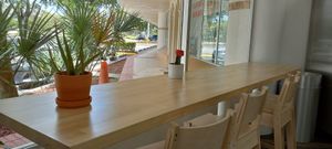 Seating at Island Sips Juice & Salads in Lauderhill