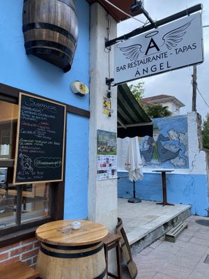 Ahora es otro restaurante y no tienen opciones veggies    at Musgosu in Cangas De Onis
