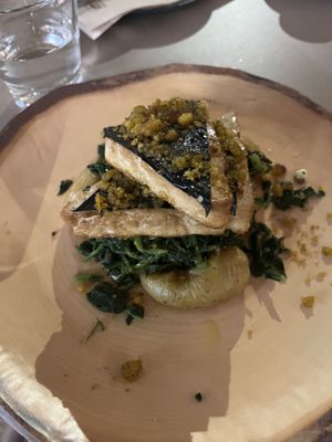 Tofu, potato’s and spinach  at The Green Affair in Cascais