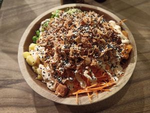 Make your own bowl at Hawaiian Poké Bowl in Louvain-la-neuve
