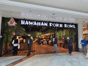 Front at Hawaiian Poké Bowl in Louvain-la-neuve