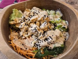 Let's tofu large at Hawaiian Poké Bowl in Louvain-la-neuve