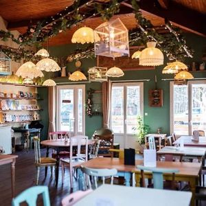 lieu cosy face au lac de Saint ferreol at La Louve - Concept Store in Revel