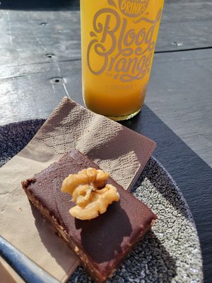 Vegan brownie at Dindi Cafe in Yarck