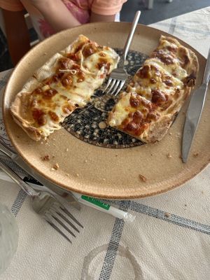 Kid’s pizza - large servings  at Mama Sofia in Rhodes