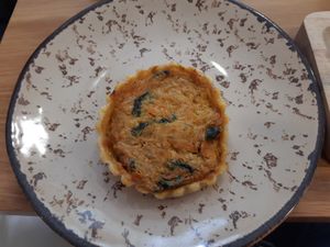 Vegetable quiche at Half Arroba - Mercearia dos sentidos in Viseu