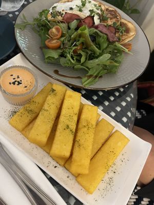 The polenta sticks, don’t know what to say about them they were just really really good. Never ate such a thing and i really loves them   at Antù in Lisbon