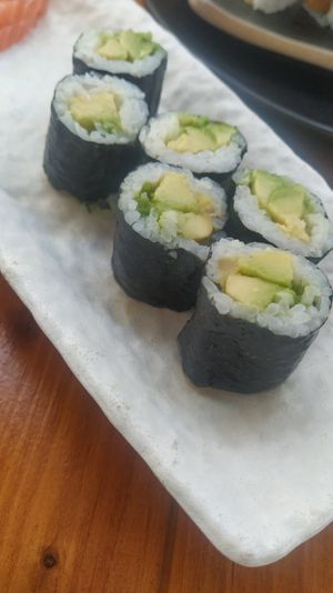 Makis de aguacate (6) at 4 Makis in Torredembarra