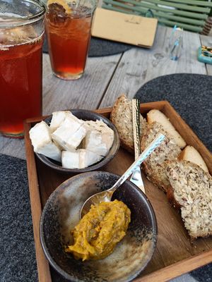 Vegan cheese with sweet mustard and bread at Joujou Bistro in Bad Duerkheim