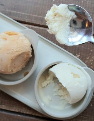 Pina colada flavor at Coconuzm - 코코넛즘 in Seoul