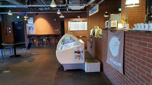  at Coconuzm - 코코넛즘 in Seoul