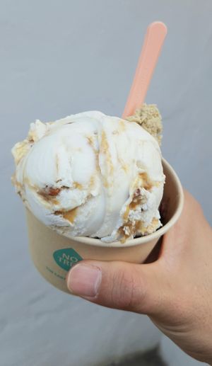 Salted Caramel & Gianduja at Coconuzm - 코코넛즘 in Seoul