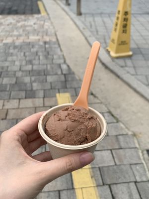 Hazelnut chocolate flavor  at Coconuzm - 코코넛즘 in Seoul