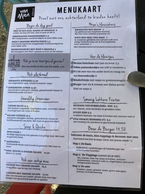 Vega lasagne, burger, rendang  at Eetwinkel Van Mien in Doetinchem