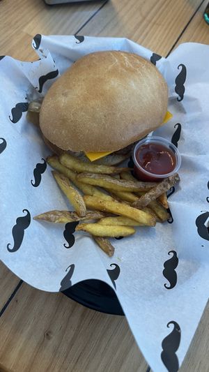 Burguer con patatas   at Mostacho Murcia Burger Bar in Murcia