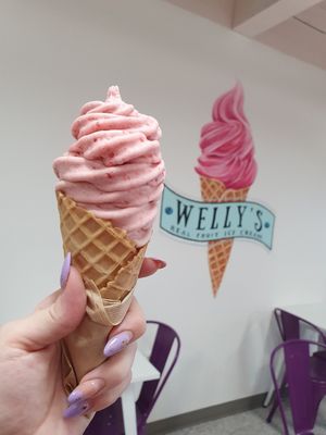 Strawberry at Welly's Real Fruit Ice Cream in Port Angeles