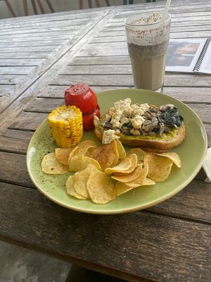 Vegan super food  at Coffeenosky in Lovina
