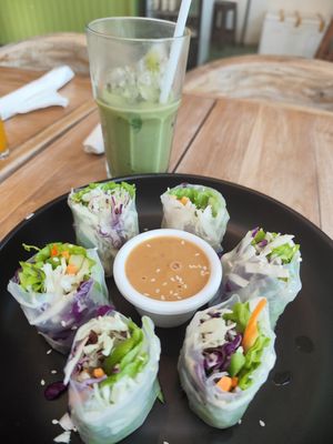 Vietnamese spring rolls at Coffeenosky in Lovina