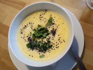 Thai coconut soup (raw vegan) 🥥🫚🥕🥒🌱🌶🍄💕
coconut, miso, ginger, pepper, carrot, zucchini, cilantro, chili, mushrooms at BEMBA rawfood & plant-based in Bratislava