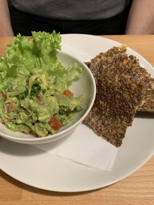 Guac n crackers at BEMBA rawfood & plant-based in Bratislava