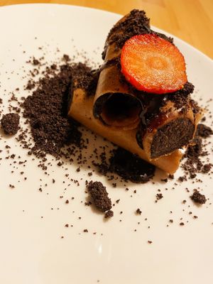 Tastes like a peace of heaven ✨ and the PoppySeed makes me just crave for moooooor. If you ever ate Germknödel in Austria...you will recognise the taste   at BEMBA rawfood & plant-based in Bratislava