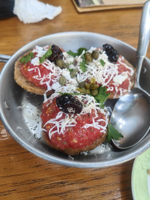 Vegan Dakos, amazing tomato purée at Kanavatso in Crete