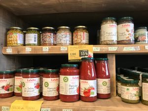 legumes and sauces at Be.Ba Frutta Srl  in Villafranca In Lunigiana