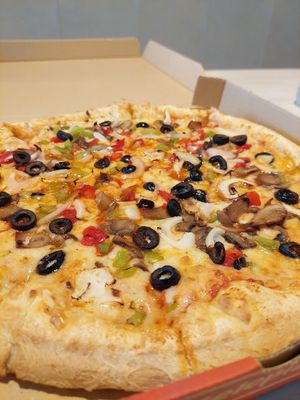 "De La Huerta" (9,95 eur) at Telepizza in Ceuta