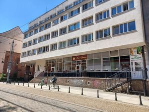 New location with Saravana on the right at Saravana's Dosa and Curry in Wroclaw