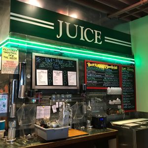 soup specials and smoothies at Organic Oasis in Anchorage