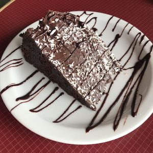 Vegan cake at Organic Oasis in Anchorage