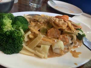 Phad Thai  at Thai Peacock in Portland