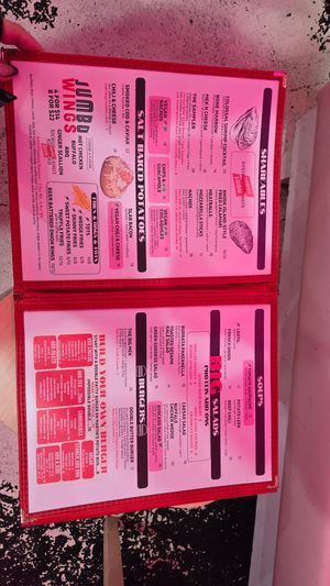 Menu at Guevara's - Domino Park in Brooklyn
