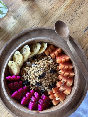 Vegan smoothie bowl  at The Juice Bar by Bajo Bloom in 