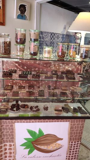 Vitrine at La Cabosse Enchantée in La Rochelle