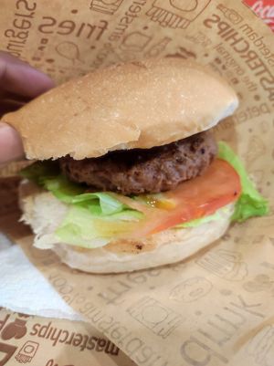 Beyond Burger at Peterland Napoli - Piazza del Gesù in Naples