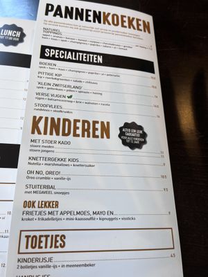 Ook vegan Pannekoek te krijgen  at Klein Zwitserland in Driebergen-rijsenburg